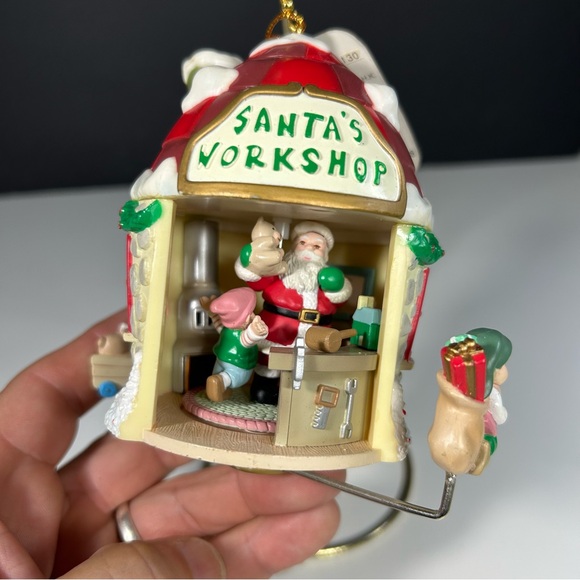 1995 Mistletoe Magic Solar Motion Ornament Matrix Industries Santa's Workshop - Picture 4 of 7